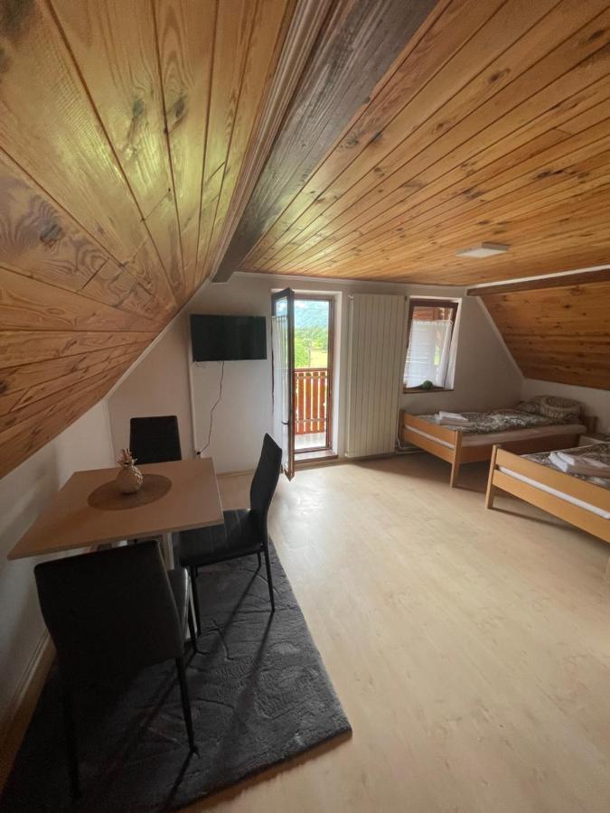 Kometer Soba Appartement Bovec Buitenkant foto