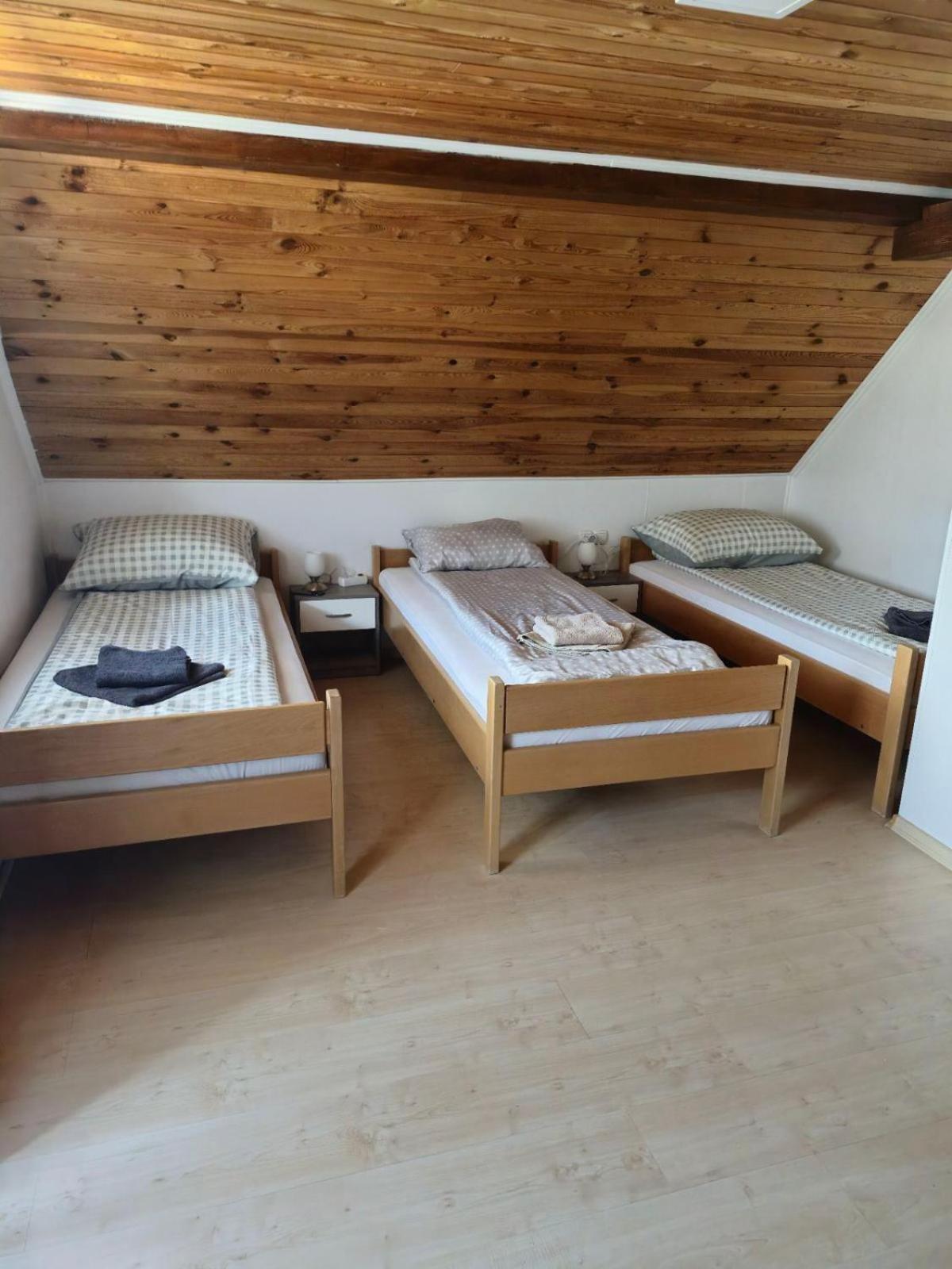 Kometer Soba Appartement Bovec Buitenkant foto